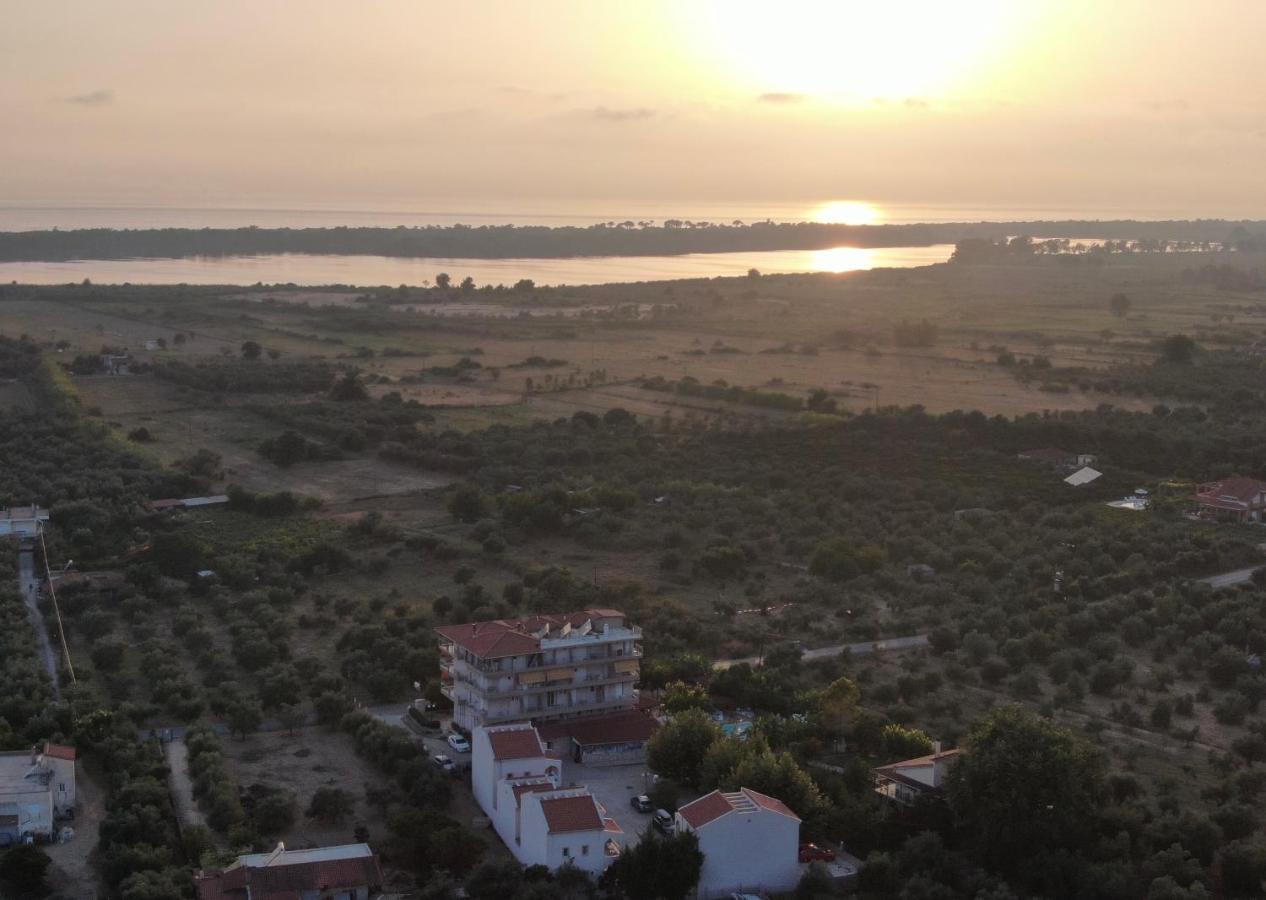 זכארו Kaiafas Lake Hotel מראה חיצוני תמונה